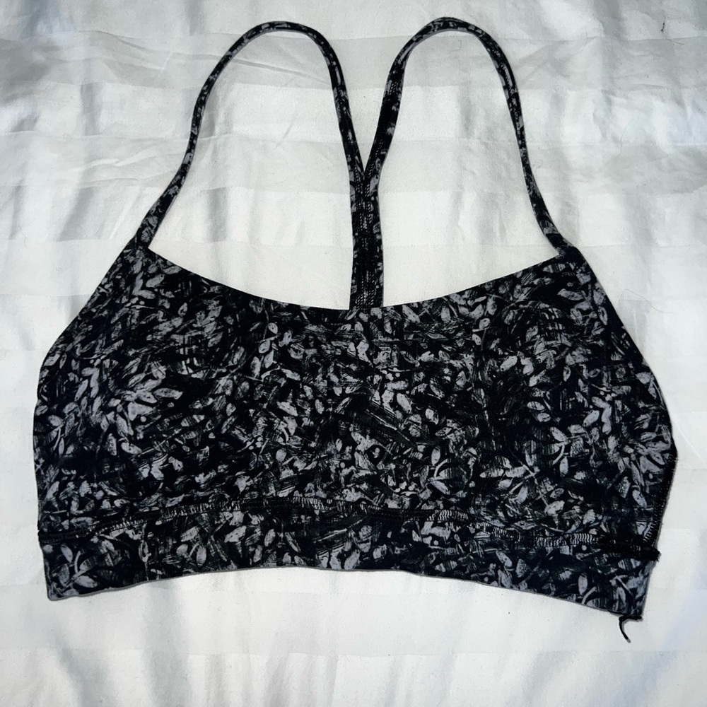 Lululemon sports bra and leggings set